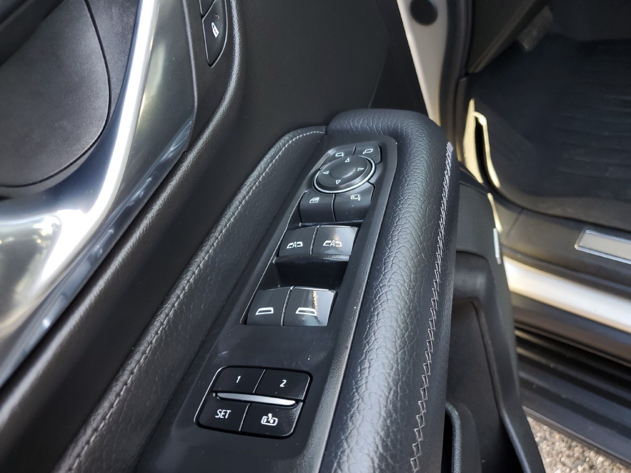 Used 2023 GMC Yukon Denali RWD image 17
