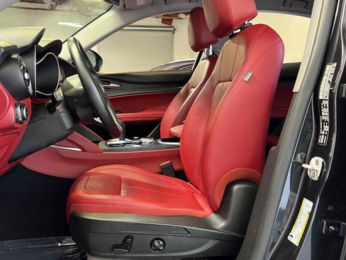 Used 2021 Alfa Romeo Stelvio Sprint w/ Nero Edizione RWD image 22