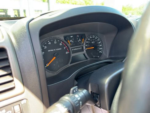 Used 2005 Chevrolet Colorado LS AWD/4WD image 12