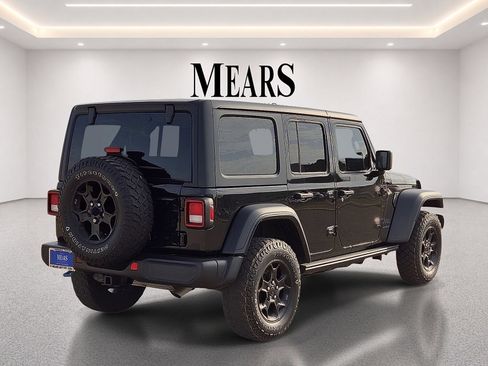 Used 2023 Jeep Wrangler Unlimited AWD/4WD image 5