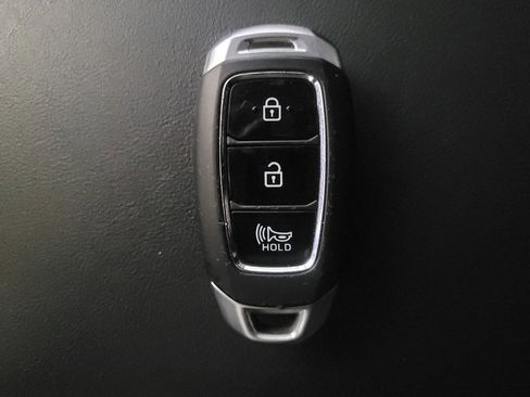 Used 2020 Hyundai Santa Fe SEL image 32