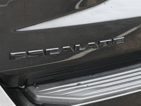 Certified 2023 Cadillac Escalade ESV Sport Platinum image 21