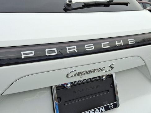 Used 2023 Porsche Cayenne S image 31
