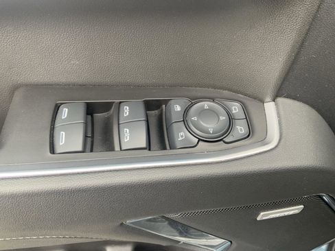 Used 2024 Chevrolet Silverado 1500 LTZ w/ LTZ Premium Package image 24