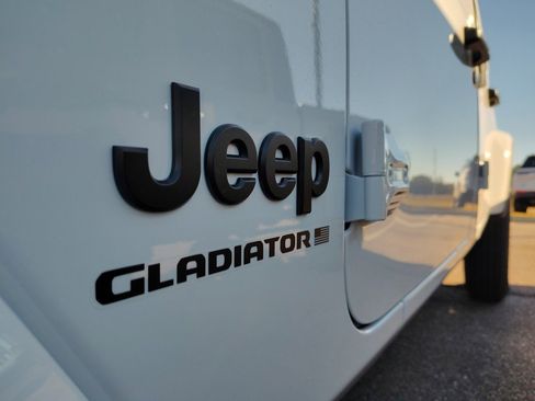 New 2026 Jeep Gladiator Sport image 6