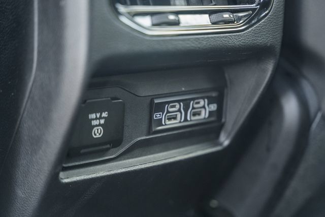 Used 2023 Jeep Grand Cherokee Altitude AWD/4WD image 40