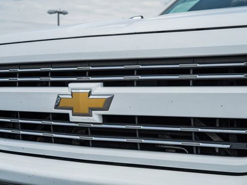 Used 2016 Chevrolet Silverado 2500 LTZ w/ LTZ Plus Package AWD/4WD image 12