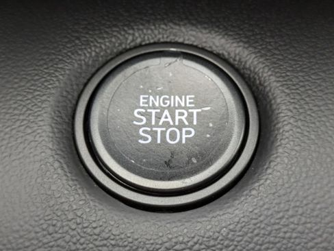 Certified 2025 Hyundai Elantra SEL FWD image 22