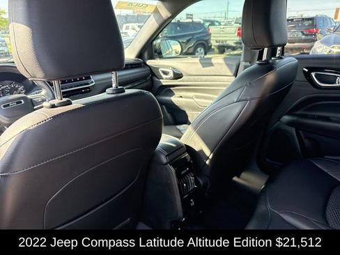 Used 2022 Jeep Compass Latitude w/ Convenience Group AWD/4WD image 25