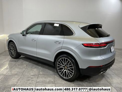 Used 2019 Porsche Cayenne S image 4