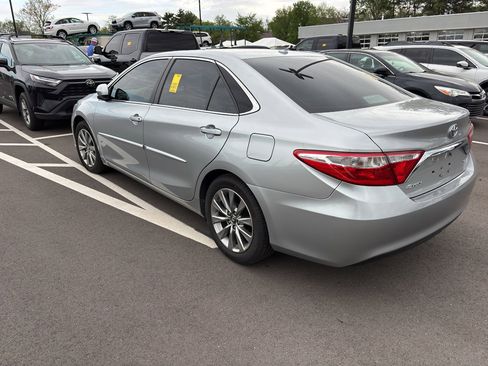 Certified 2017 Toyota Camry XLE w/ Moonroof Package image 4