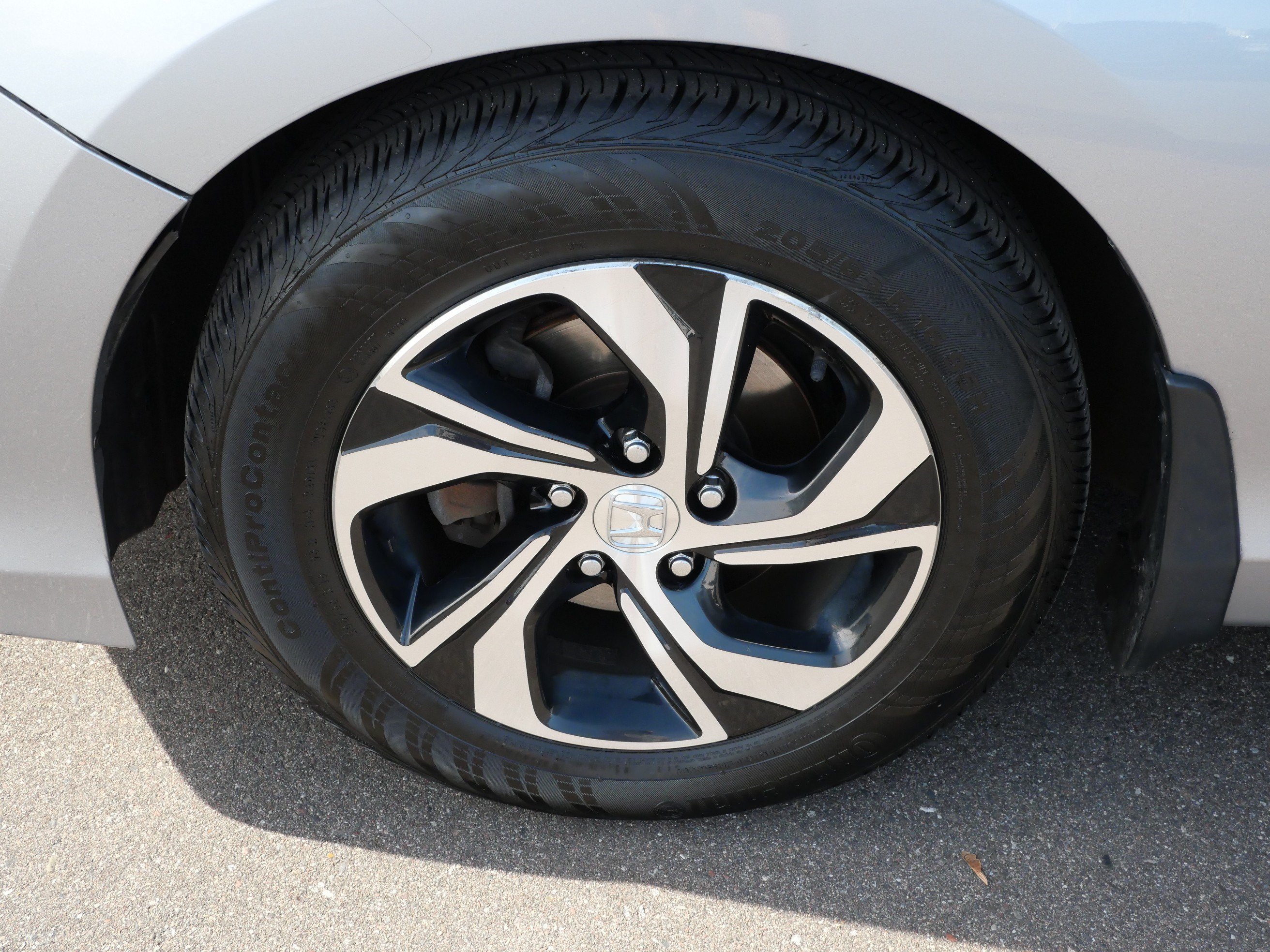 Used 2016 Honda Accord LX image 15