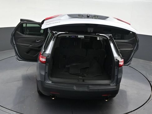 Used 2020 Chevrolet Traverse LS FWD image 41