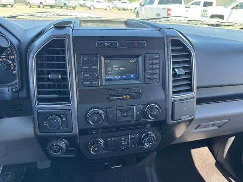 Used 2017 Ford F150 XLT w/ Trailer Tow Package image 25