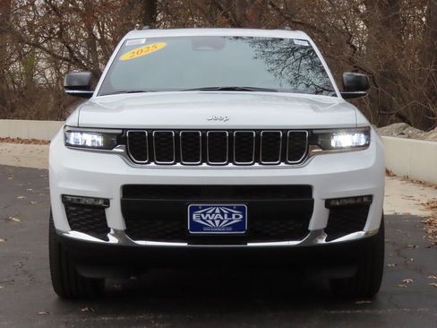 New 2025 Jeep Grand Cherokee L Limited w/ Trailer Tow Package AWD/4WD image 16