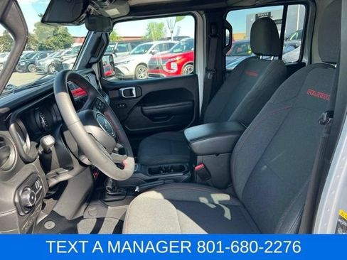 Used 2024 Jeep Wrangler Unlimited Rubicon AWD/4WD image 21