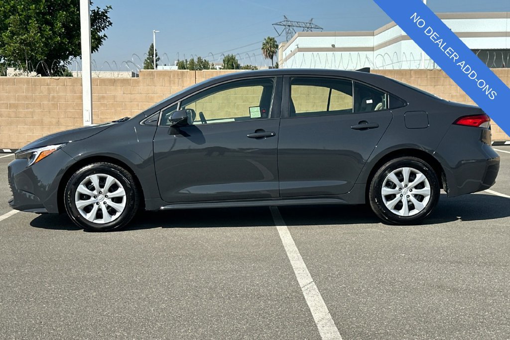 Used 2026 Toyota Corolla LE w/ Carpet Mat Package (TMS) FWD image 7