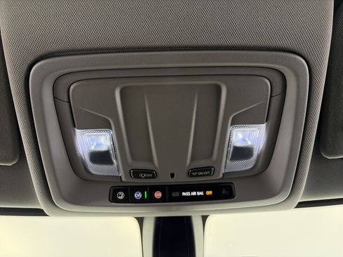 Used 2019 Chevrolet Silverado 1500 Custom Trail Boss w/ Custom Convenience Package image 28