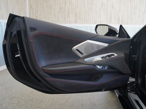 Used 2023 Chevrolet Corvette Stingray Premium Conv w/ Z51 Performance Package RWD image 39