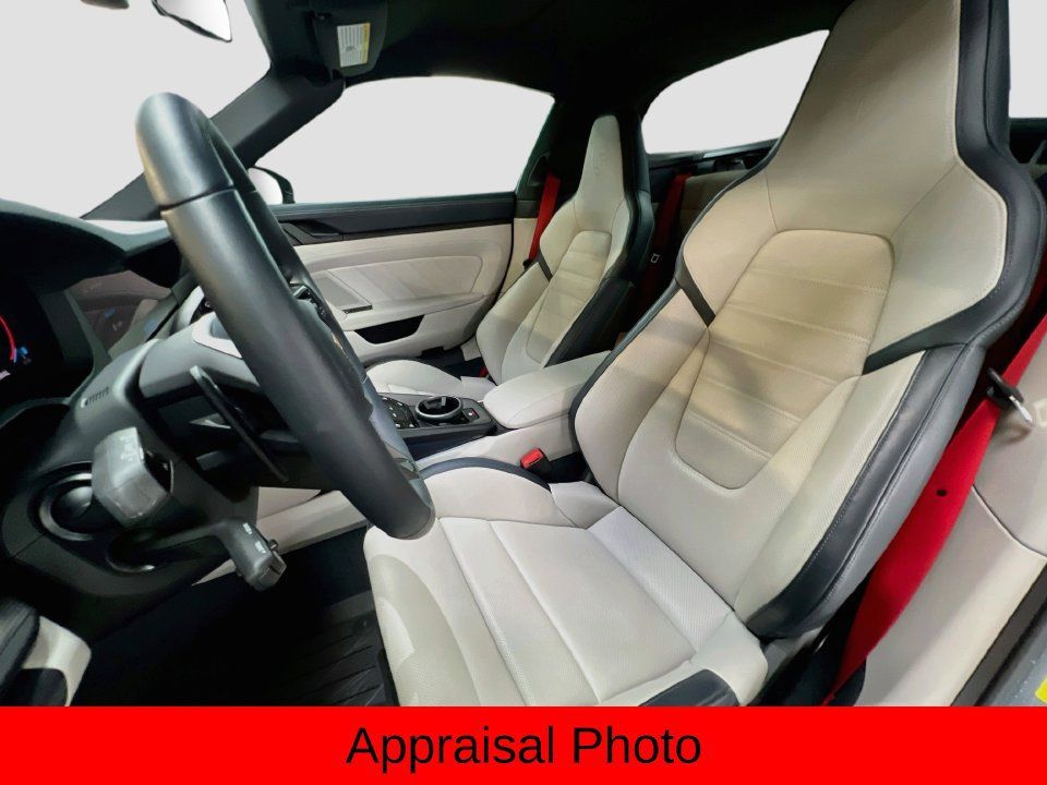 Certified 2026 Porsche 911 Targa 4 GTS AWD/4WD image 5