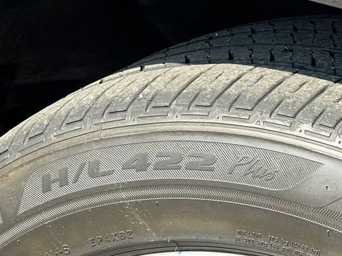 Used 2024 Jeep Grand Cherokee L Overland w/ Advanced Protech Group III AWD/4WD image 9