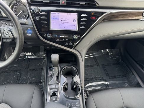 Certified 2018 Toyota Camry LE image 2