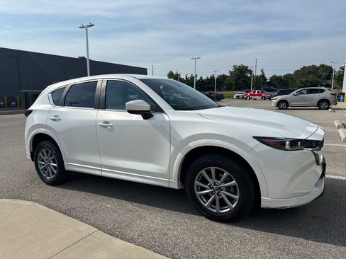 Used 2025 MAZDA CX-5 AWD 2.5 S w/ Preferred Package image 2