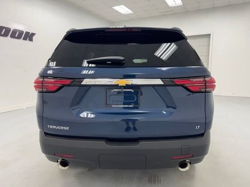 Used 2023 Chevrolet Traverse LT FWD image 6