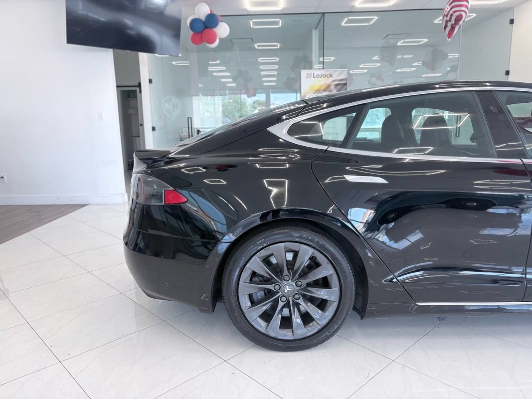 Used 2019 Tesla Model S 100D AWD/4WD image 8