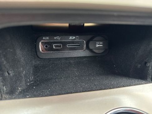 Used 2014 Jeep Grand Cherokee Overland w/ Advanced Technology Group image 30