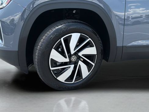New 2026 Volkswagen Atlas SE FWD image 38