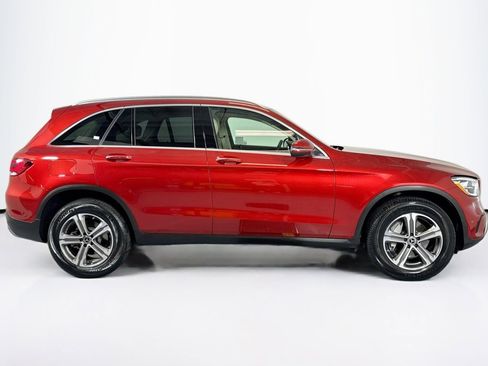 Used 2021 Mercedes-Benz GLC 300 4MATIC image 4