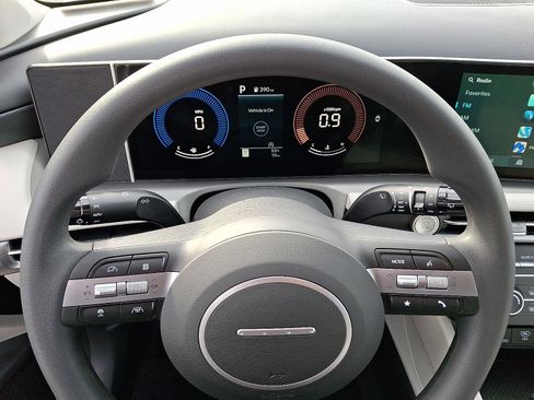 New 2026 Hyundai Tucson SE image 13