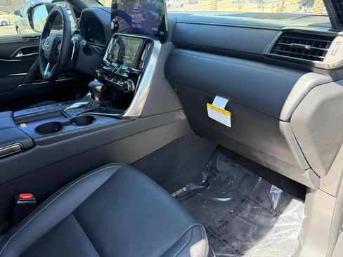 New 2026 Lexus LX 600 4WD w/ Luxury Package image 28