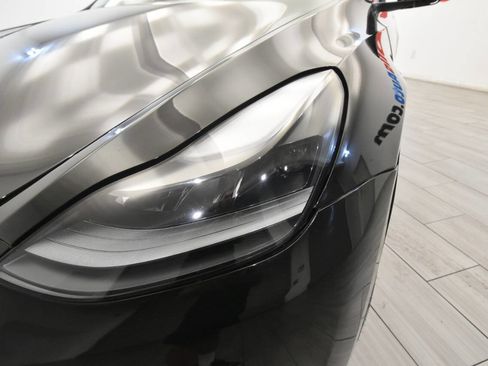 Used 2023 Tesla Model Y Long Range AWD/4WD image 9