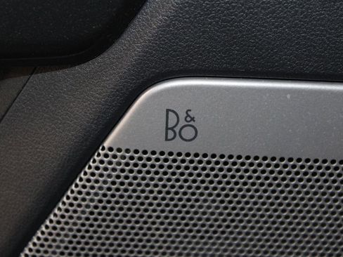 Used 2023 Ford F150 Lariat w/ Equipment Group 502A High image 31