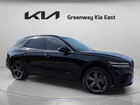 Used 2024 Genesis GV70 2.5T w/ Sport Prestige Package AWD/4WD image 3