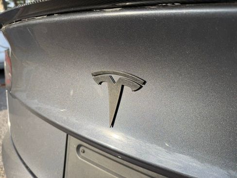 Used 2023 Tesla Model 3 Standard Range image 11