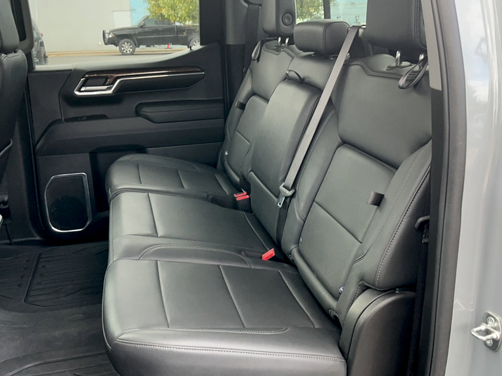 Used 2024 GMC Sierra 1500 Elevation w/ Elevation Premium Package AWD/4WD image 15