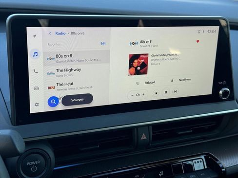 Certified 2024 Toyota Prius XLE image 17