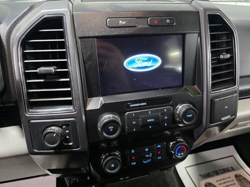Used 2019 Ford F150 XLT w/ Equipment Group 302A Luxury AWD/4WD image 11
