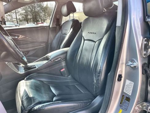 Used 2017 Hyundai Azera Limited image 15