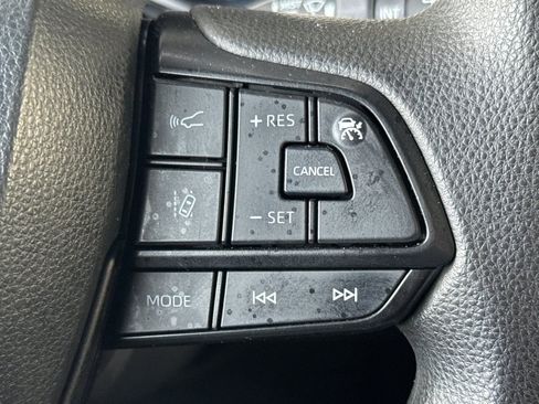 Certified 2023 Toyota Sienna LE image 28