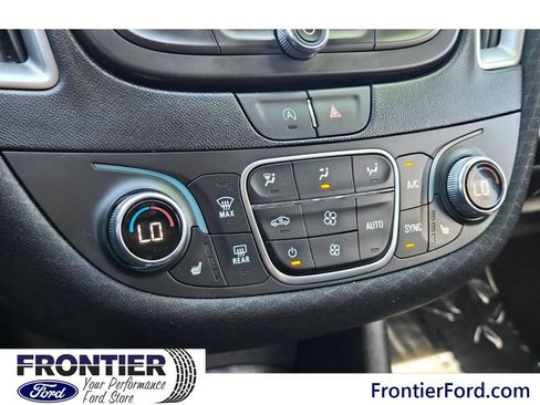 Used 2024 Chevrolet Malibu LT FWD image 18