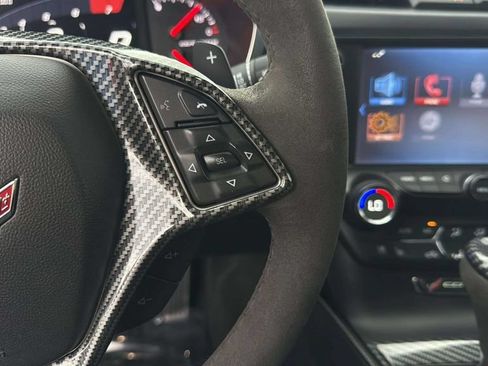 Used 2014 Chevrolet Corvette Stingray Coupe RWD image 18