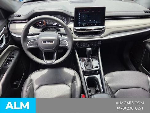 Used 2025 Jeep Compass Limited AWD/4WD image 15
