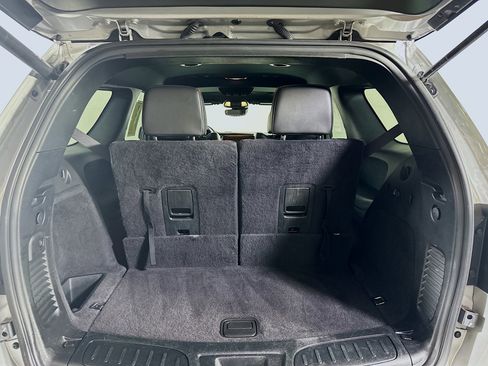 Used 2024 Dodge Durango GT image 29