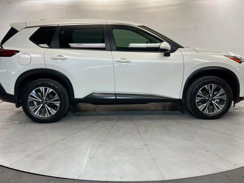 Used 2023 Nissan Rogue SV AWD/4WD image 7