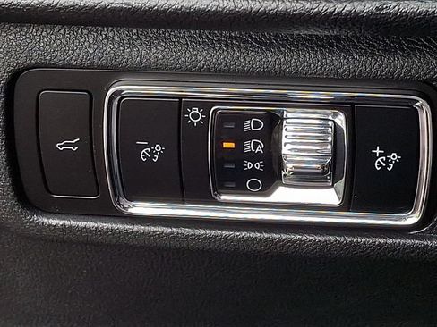 Used 2024 Lincoln Corsair FWD image 21