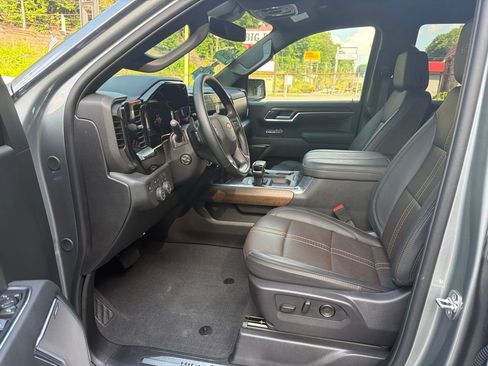 Certified 2026 Chevrolet Silverado 1500 High Country AWD/4WD image 7
